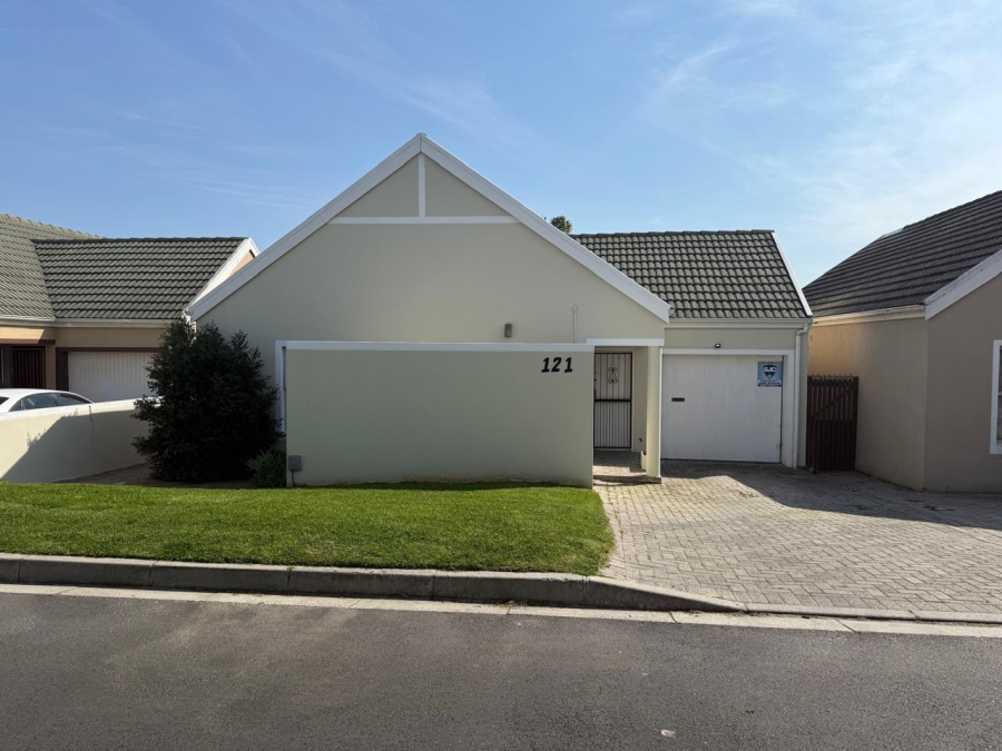 To Let 3 Bedroom Property for Rent in Protea Heights Western Cape